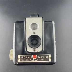 Vintage Kodak Brownie Hawkeye Camera Flash Model - Picture 1 of 11