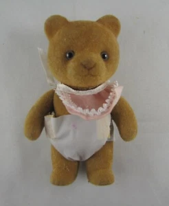 Vintage Puppe Baby Bär Fuzzy in Windel und Lätzchen Spielfigur #1 - Bild 1 von 2