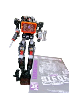 Soundblaster Transformers War for Cybertron Voyager 35th Anniversary - Bild 1 von 3