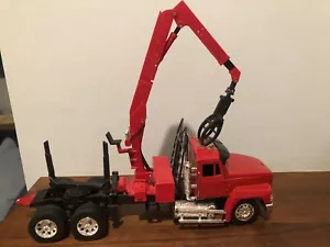 Mack Logging Truck 1/32 Model Diecast And Plastic - Picture 1 of 4