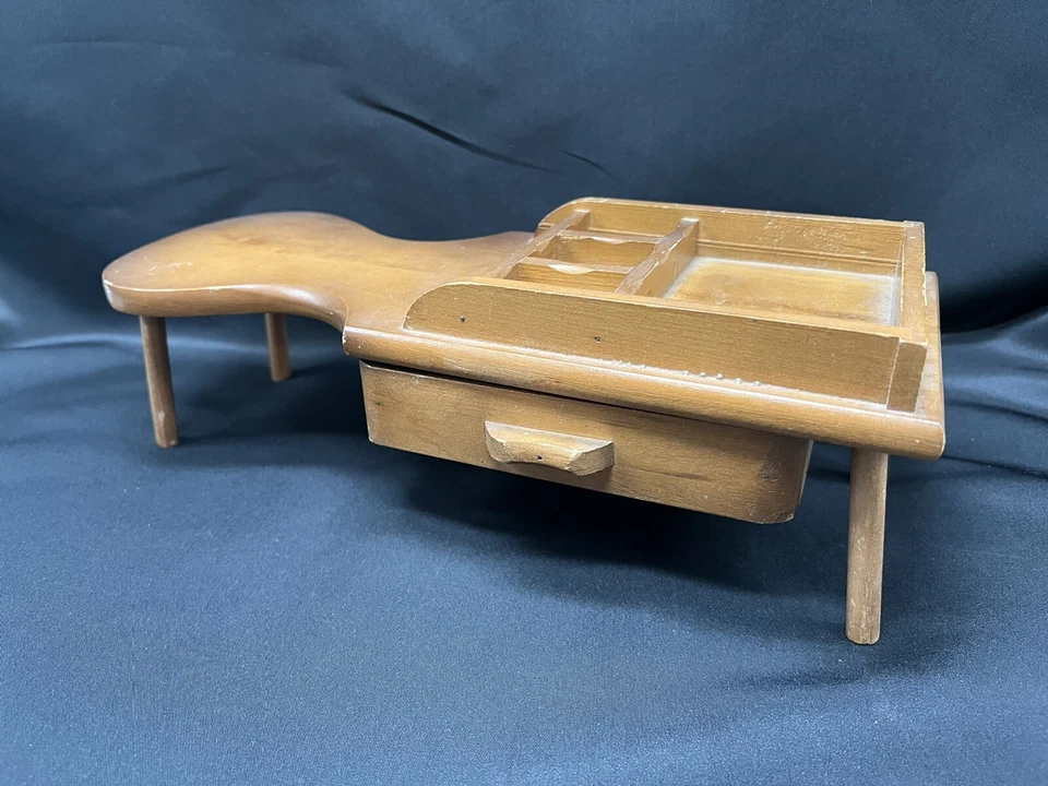 Mesa de centro zapatero de madera vintage Crosley Dist. Muestra de vendedor de Co St. Louis Foto 1 de 4