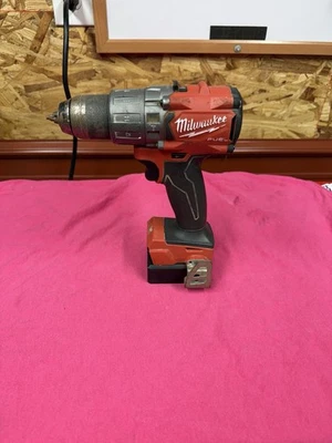 Milwaukee M18 Combustible 2804-20 1/2 Taladro percutor Herramienta solamente Foto 1 de 4