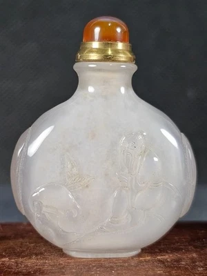 Botella de tabaco de ágata natural tallada en ancianos chinos pequeños finos Foto 1 de 4