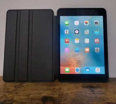 Apple iPad Mini 2012 Wi-Fi A1432 16GB Black/Grey  02  - Image 1 of 4