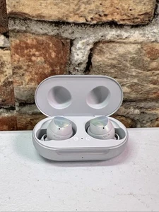 Samsung Galaxy Buds SM-R170 Bluetooth True Wireless Earbuds / Phantom Silver - Picture 1 of 5