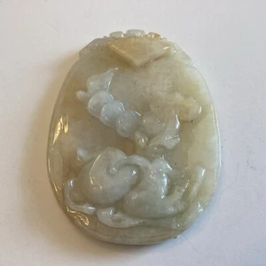 Light Tan One Sided Jadeite 2 Love Birds Translucent Pendant - Picture 1 of 10