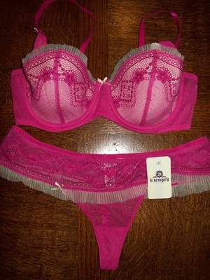 NWT B TEMPT'D WACOAL UNDERWIRE BRA THONG PANTIES SET 953128 32DD 948128 S / 5 PK - Image 1 of 4