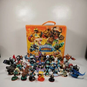 Skylanders Giants Lot 30+ Figures W/ Carrying Case - Picture 1 of 8