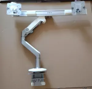 Humanscale M8 Dual Monitor Arm with 2 VESA plates and screws - Large desk Clamp. - Picture 1 of 6