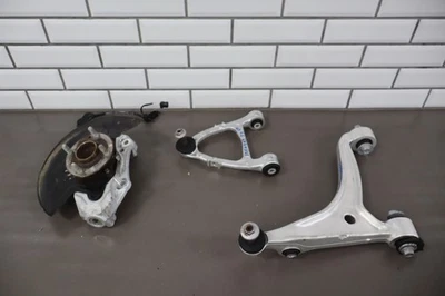 Brazos de control de nudillo husillo de rodilla delantero izquierdo conductor Fiat 124 Spider 17-20 OEM Foto 1 de 4