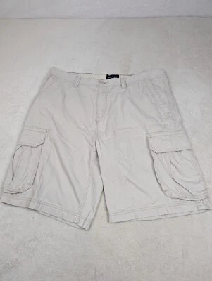 Pantalones cortos para hombre St. John's Bay marfil bolsillos cargo talla 38. Bonito  Foto 1 de 4