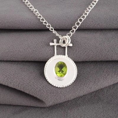 Peridot Gemstone Handmade 925 Sterling Silver Jewelry Pendant Gift For Wife - Image 1 of 3