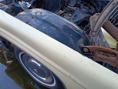 Brazo de control inferior izquierdo Cadillac DeVille 73 USADO Foto 1 de 3