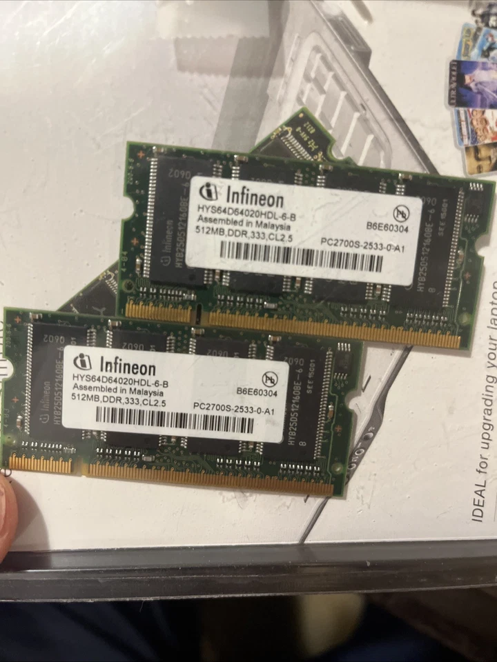 1GB 2x512MB PC-2700S DDR-333 INFINEON HYS64D64020HDL-6-B PORTATIL RAM Kit SODIMM Foto 1 de 1