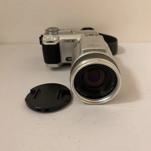 Sony DSC-F717 Cyber Shot 5.0 MP Digital Camera 10X Zoom TESTED Works- NO BATTERY - Picture 1 of 11