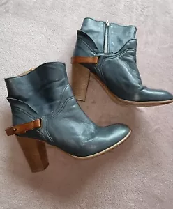 Italian Leather Size 40 Navy Ankle Boots - Picture 1 of 7