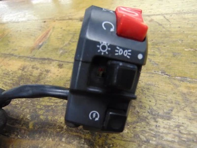 Interruptor manillar derecho DUCATI 999 BIPOSTO 2005 Foto 1 de 4