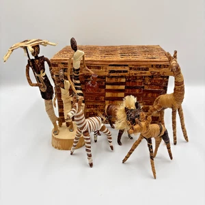 Juego de 5 estatuillas culturales hechas a mano de fibra de plátano africano Kenia hoja de palma con caja - Imagen 1 de 11