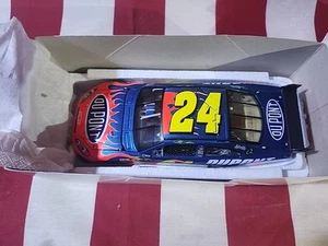 Jeff Gordon #24 DuPont 2008 Inpala 1/24 Diecast New Rare Medallion Kit Version - Picture 1 of 5