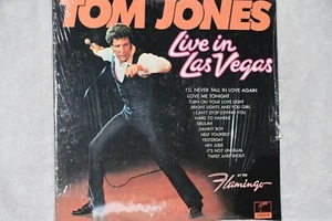 Tom Jones Live In Las Vegas LP, AT THE FLAMINGO PAS71031 - Picture 1 of 3