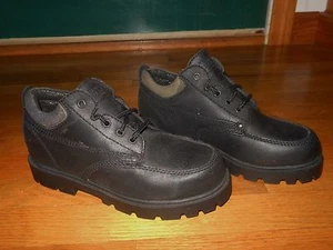 Arizona Jean Company black shoes - Kid's size 5M - Black leather - Excellent con - Picture 1 of 5