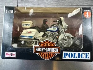 Maisto 1:18 Scale Harley Davidson NYPD Police Motorcycle Series 4 1998 - Picture 1 of 2