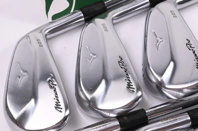 Mizuno Pro 225 Irons / 4-PW / Stiff Flex N.S.PRO 950 GH Neo Shafts - Image 1 of 4