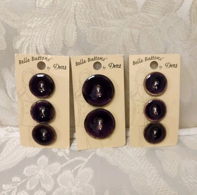Dritz Belle Buttons Fashion Button Sets Purple Coconut 23mm & 30mm Made In Italy - Image 1 of 4