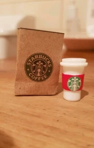 Miniature Dollshouse Accessories Starbucks Coffee Cup With Starbucks Bag 1:12th - Picture 1 of 12