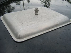 GEHÄMMERTES ALUMINIUM OBST DESIGN RECHTECKIGE OBERSEITE 7,5" MAL 6" ABDECKUNGEN BONBONIERE - Bild 1 von 3