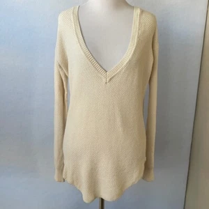 Wilfred Cashmere/Silk Blend V-Neck Sweater - Picture 1 of 12