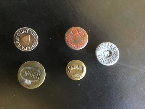 Antique Vintage, Wobble Shank collection of Denim Buttons Cover