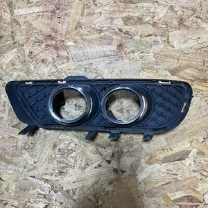 MERCEDES BENZ W212 GRILLE RIGHT LOWER 2010 2011 2012 2013 - Picture 1 of 4