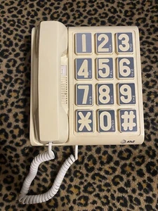 Vintage Classic Big Button AT&T Land Line Phone Telephone PL3004 UNTESTED - Picture 1 of 11