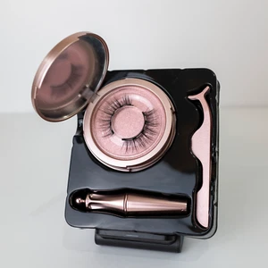 2 Paar magnetische Wimpern + Eyeliner Set, wiederverwendbare natürlich aussehende Wimpern - Bild 1 von 10