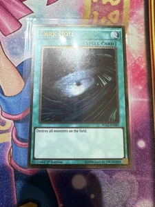 Dark Hole - Gold Rare - PGL2-EN089 - 1st Ed - LP - Bild 1 von 1