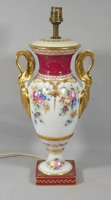 Lampe de style Empire aux cygnes et bouquet de fleurs, porcelaine de Limoges - Photo 1/4