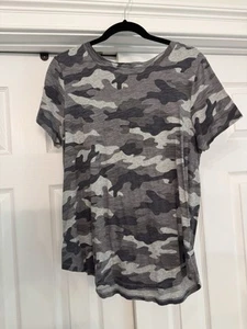 Old Navy Women’s Everywear Slub Grey Camo Short Sleeve T-shirt Large Tall - Picture 1 of 3