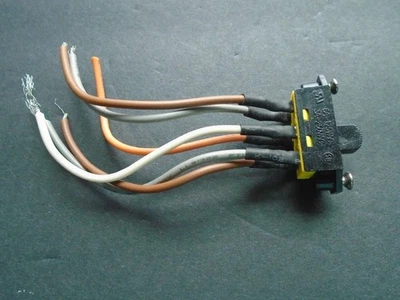 ПОТОЛОЧНЫЙ ВЕНТИЛЯТОР HARBOR BREEZE ОБРАТНЫЙ ПЕРЕКЛЮЧАТЕЛЬ KTE 20108 ЧЕРНЫЙ - Изображение 1 из 4