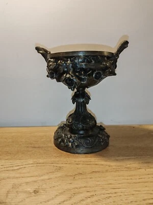 Jolis ANCIENNE PETIT COUPE VIDE POCHE BAGUIER EN BRONZE décor Salamandre Normand - Photo 1/4