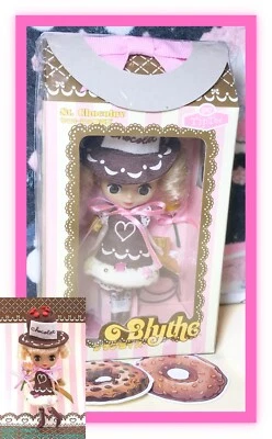 Mini boneca da moda Petite Blythe PBL-70 St. Saint Chocoluv 4" Hasbro Japão vintage - Imagem 1 de 4