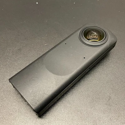 Cámara Ricoh Theta Z1 (910830) 51 GB 23 MP 1"" 360 grados - negra ** leer Foto 1 de 4