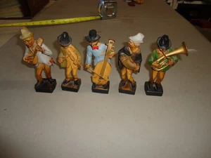 LOT 5 geschnitzte Holzfiguren BRD Schwarzwaldkapelle Musik Holzfiguren - Bild 1 von 3