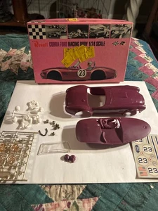 Revell Cobra Ford Racing Karosserie Maßstab 1:24 von 1964 - Bild 1 von 5