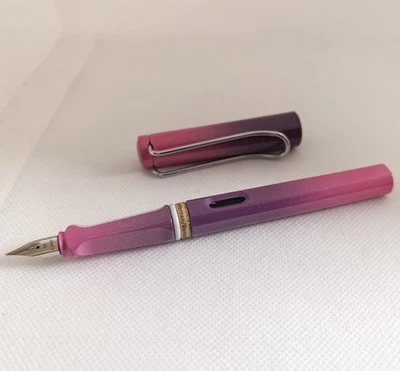 Pluma Estilográfica LAMY Safari Serie Edición Especial Color Rosa Gradiente EF Nueva en Caja Foto 1 de 4