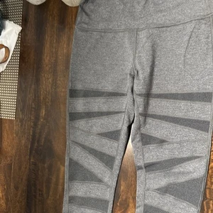 Lululemon Align Leggings Size 10. Grey - Picture 1 of 4