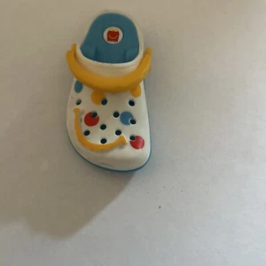 Portachiavi McDONALD'S CROCS HAPPY MEAL Mini Crocs #1 senza scatola - Foto 1 di 4