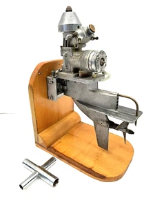 Nice Vintage KB Outboard 7.5 & Lower Unit RC Boat K&B Gas Engine Motor with Prop - Picture 1 of 18