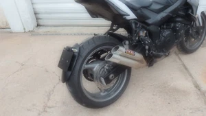 SUPPORT PLAQUE - RAS DE ROUE - MONO | Z 750 R (2011/2012) - Picture 1 of 3