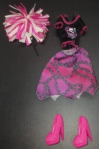 Monster High Spectra Fearleading Scream Fashion Pack Outfit - Picture 1 of 1